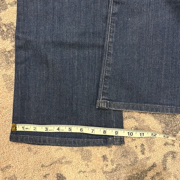 Joe’s Medium Blue Flare Jeans in size 29 - Picture 5 of 5